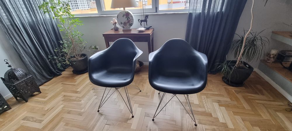 Conjunto de cadeiras replica Eames