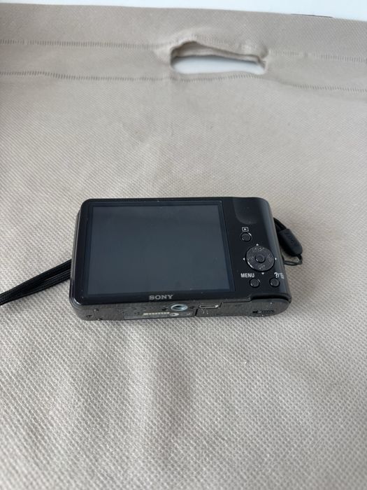 Цифровий фотоапарат Sony Cyber Shot DSC-H70