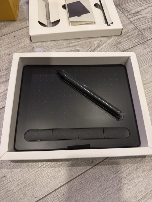 Графічний планшет Wacom Intuos S Black (CTL-4100K-N)