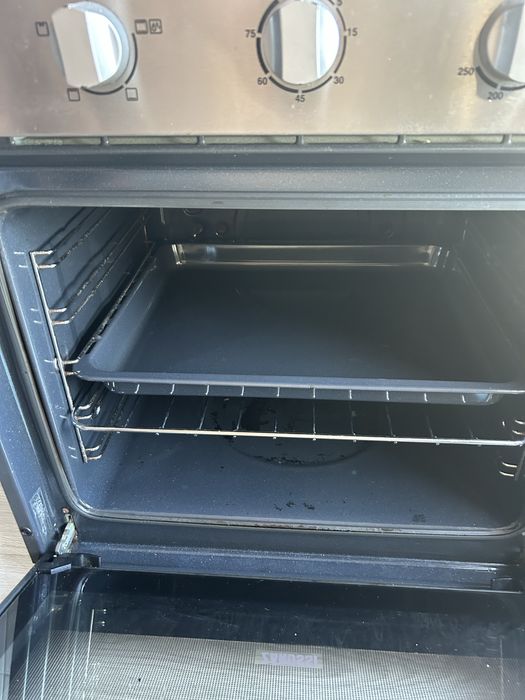 Forno e exaustor