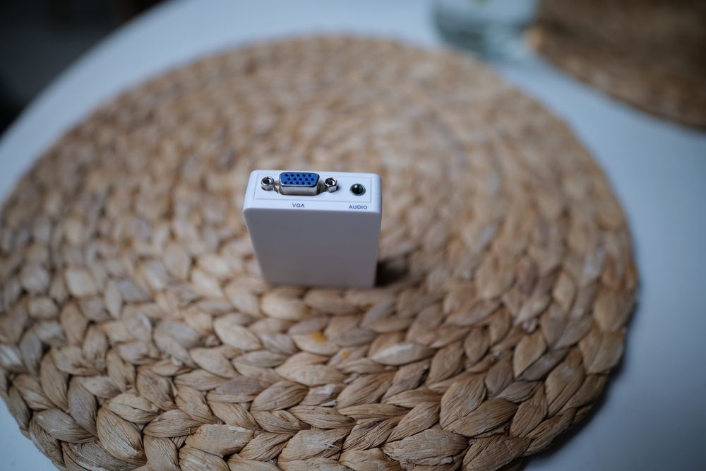 Sprzedam mini konwerter HDMI → VGA.