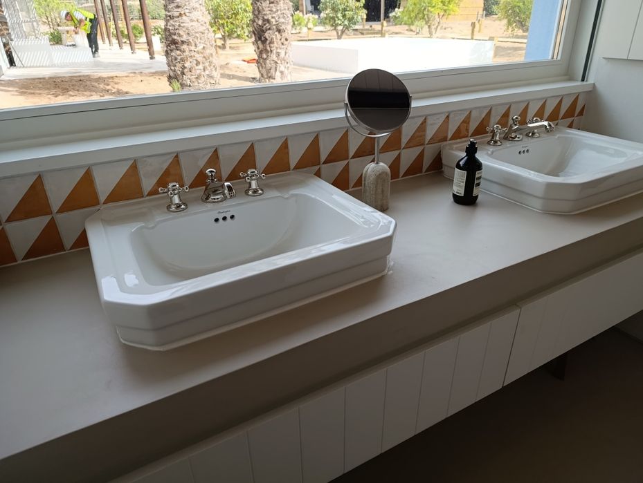 Microcimentos/Epoxy/Vitrificação de betão/ Pinturas int/ext,ucretes