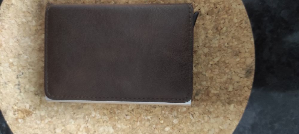Carteira RFID castanha
