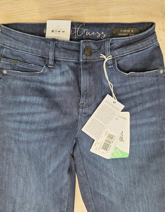 Guess Jeansy nowe W25 L30