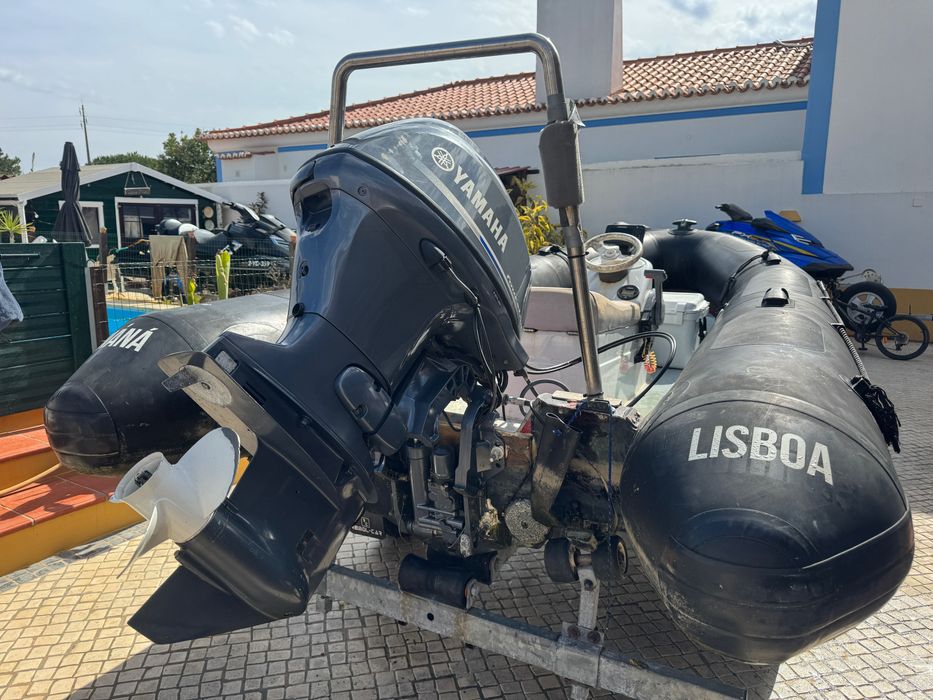 Barco RIB em Alumínio com Motor Yamaha 30HP (2023) + Atrelado