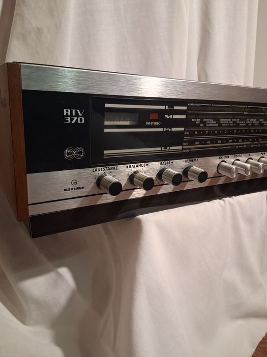 Rádio Vintage Blaupunkt RTV 370 FM Stereo - Alemanha - Anos 70