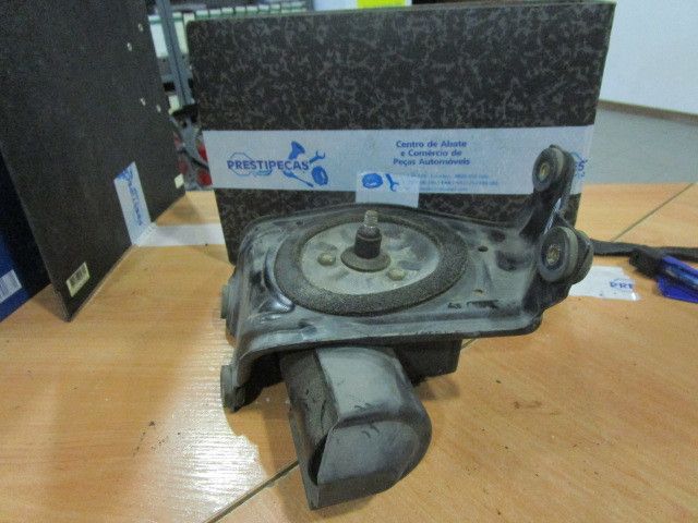 Motor limpa vidros frente MITSUBISHI Space Wagon (N9_W, N8_W)