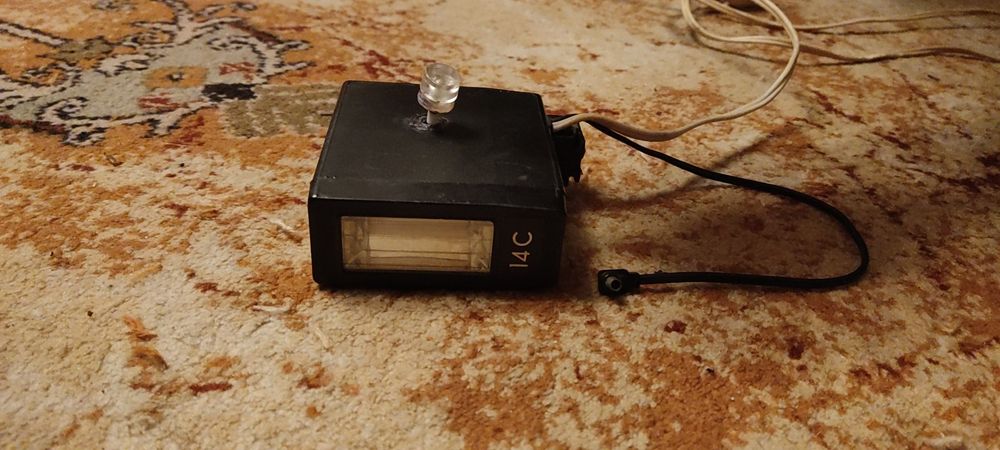 Фотоаппарат зенит-ет и вспышка