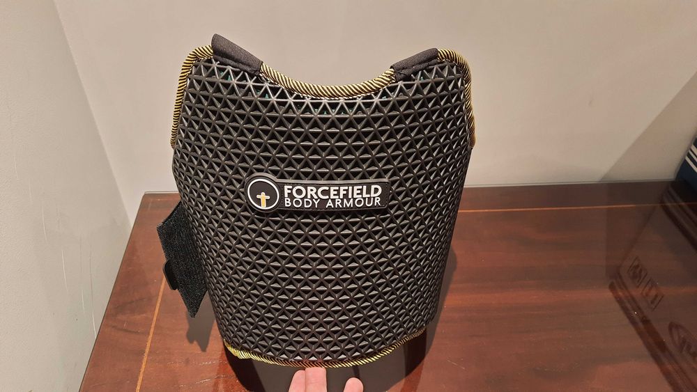 Protetor torácico Forcefield V2 (motas)