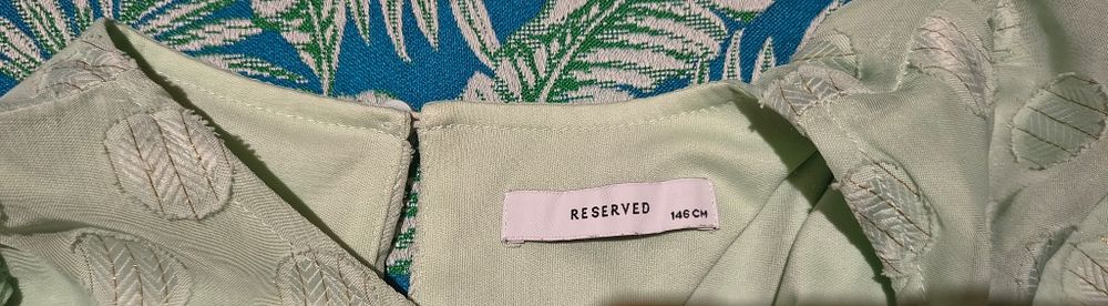 Sukienka elegancka Reserved roz. 146
