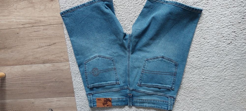 Krótkie spodenki jeansowe PITBULL
