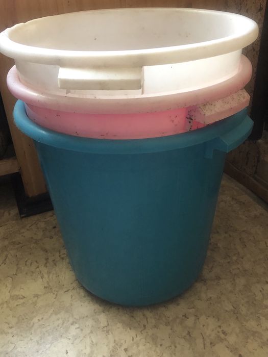 Пластикові ємності