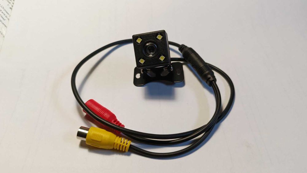 камера заднего вида автомобиля