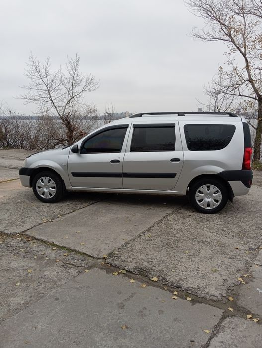 Продам Дачия логан