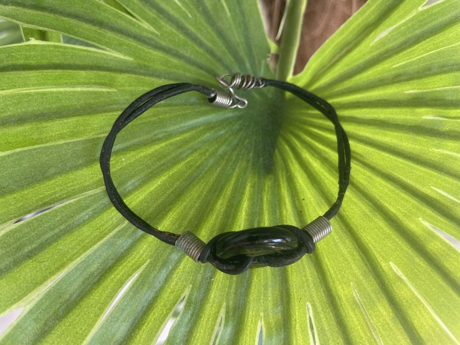 Pulseira pele e vidro