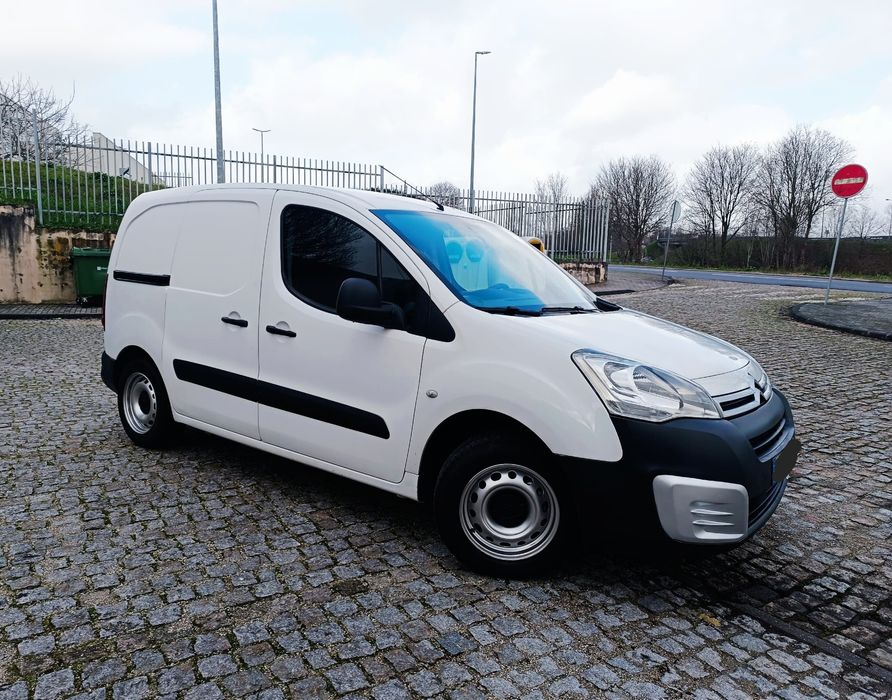 Citroen Berlingo hdi 3 lug (TÉRMICA) poucos klms 2018