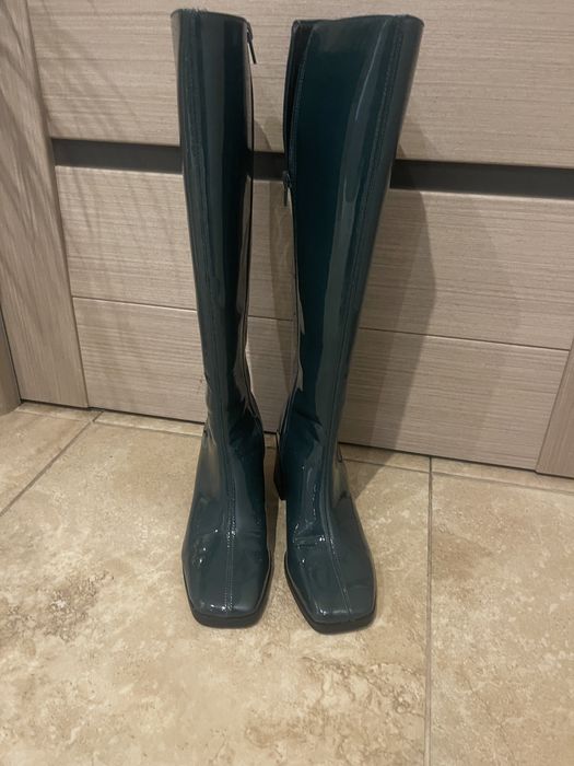 Продам Нові Сапоги Лакові