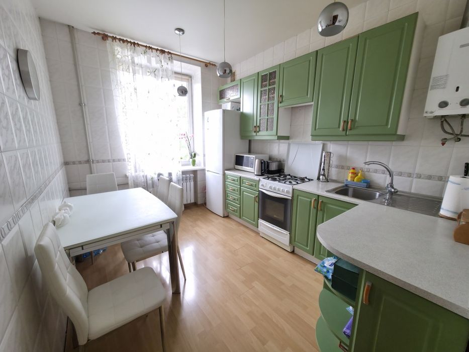Продажа шикарной старинки 3к, Независимости  (титова)