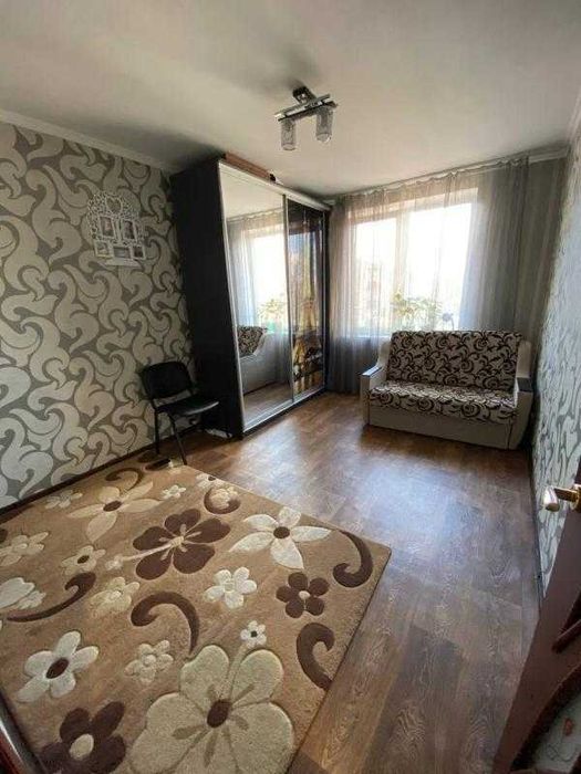 Продается 3 ком  5/9 ,  ул Гвардейцев Широнинцев, метро 10 минут - View 2