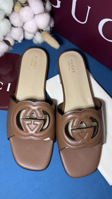 Шльопанці шкіряні від світового бренду Gucci