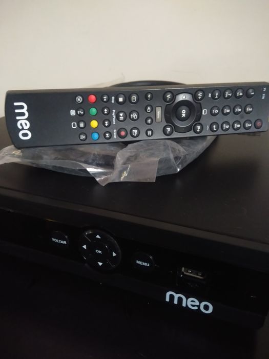 Box satélite com comando64739580338691120