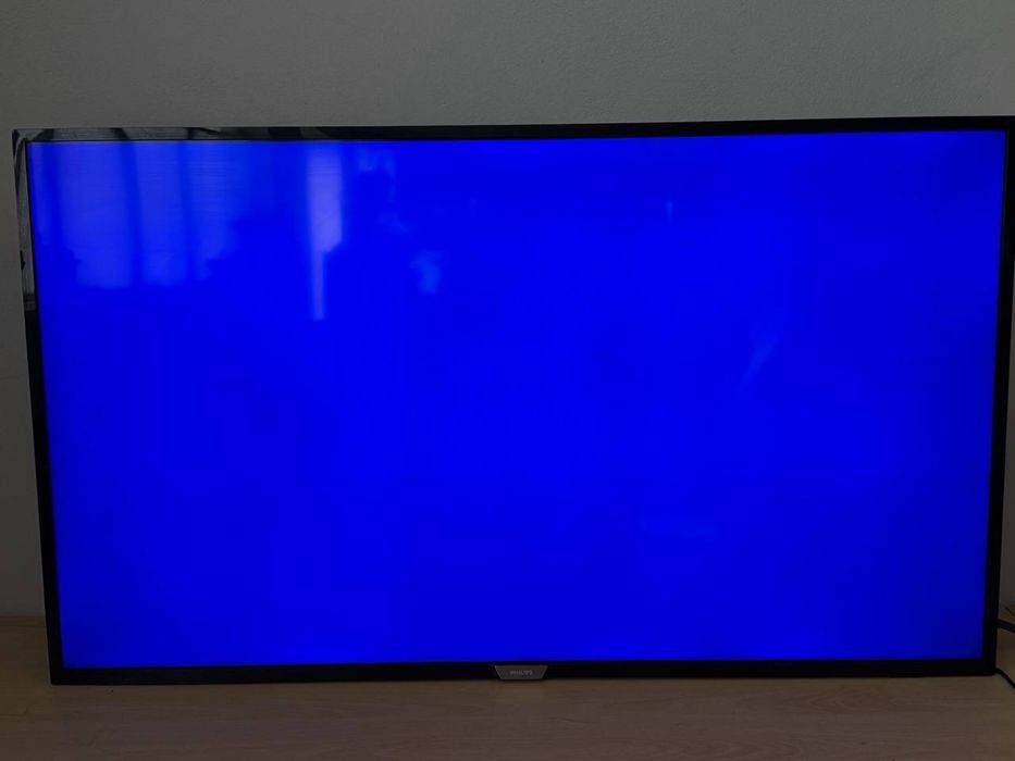 Телевізор Philips  50″ / 4K UHD / Smart TV / HDR