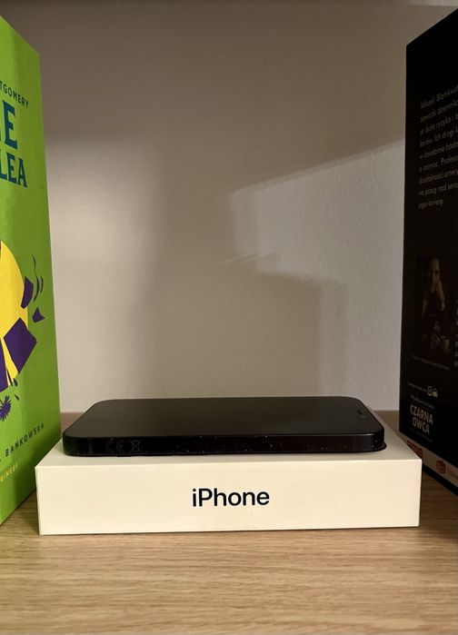 iPhone 12 mini - idealny ekran - faktura - dodatki