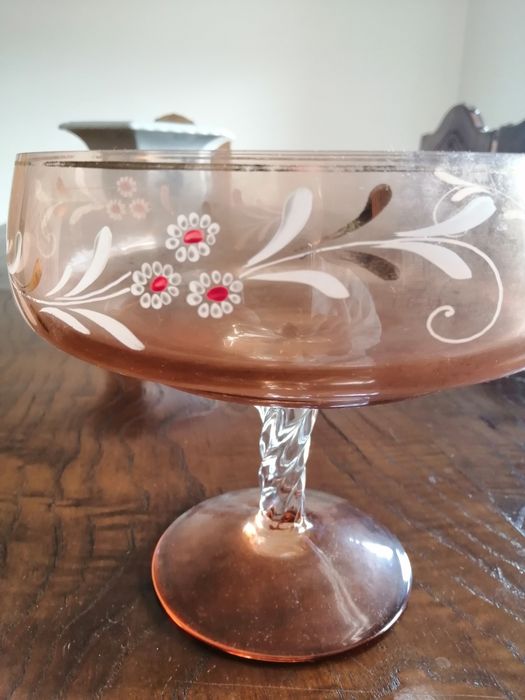 Garrafa e fruteira