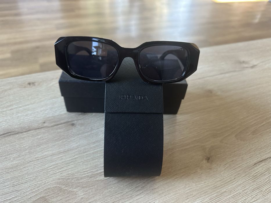 Okulary przeciwsłoneczne Prada