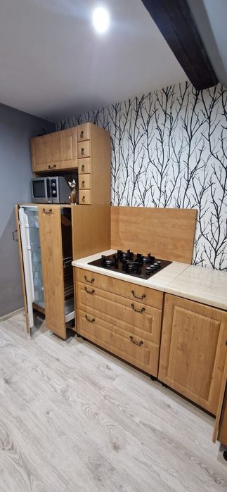 Meble kuchenne  w zabudowie z agd