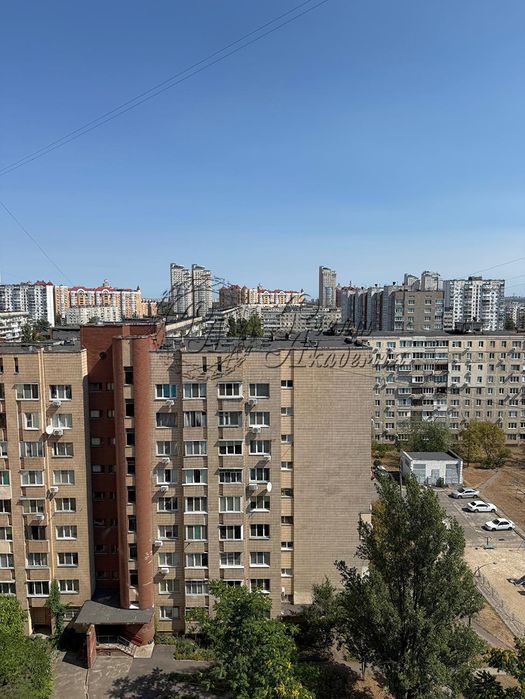Продаж 3-кімн. квартири на Оболоні - вул. О.Архипенка, 2/12