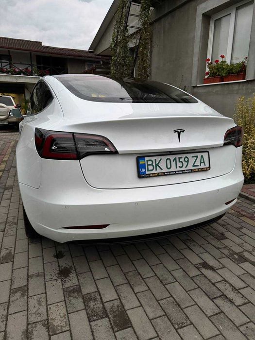 Продам Tesla Model 3 2018 Long Range 75kw