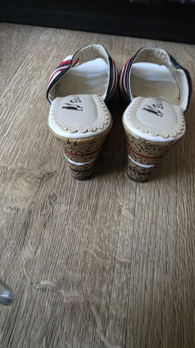 Klapki damskie 36.