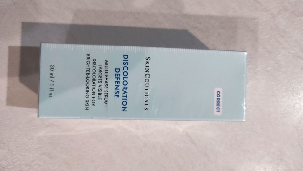 SkinCeuticals Discoloration Defense Serum Сироватка проти пігментації,