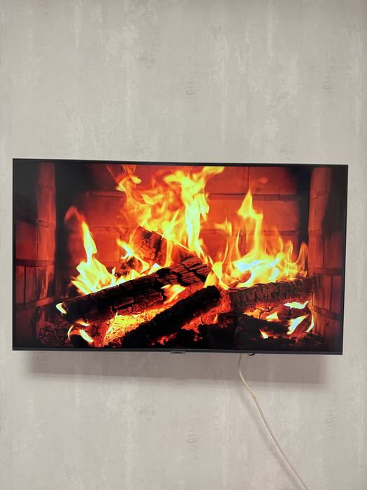 Телевізор Samsung ue43au7100u