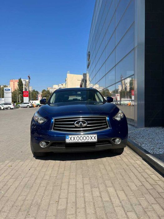 Infiniti QX70 продам в ідеальному стані