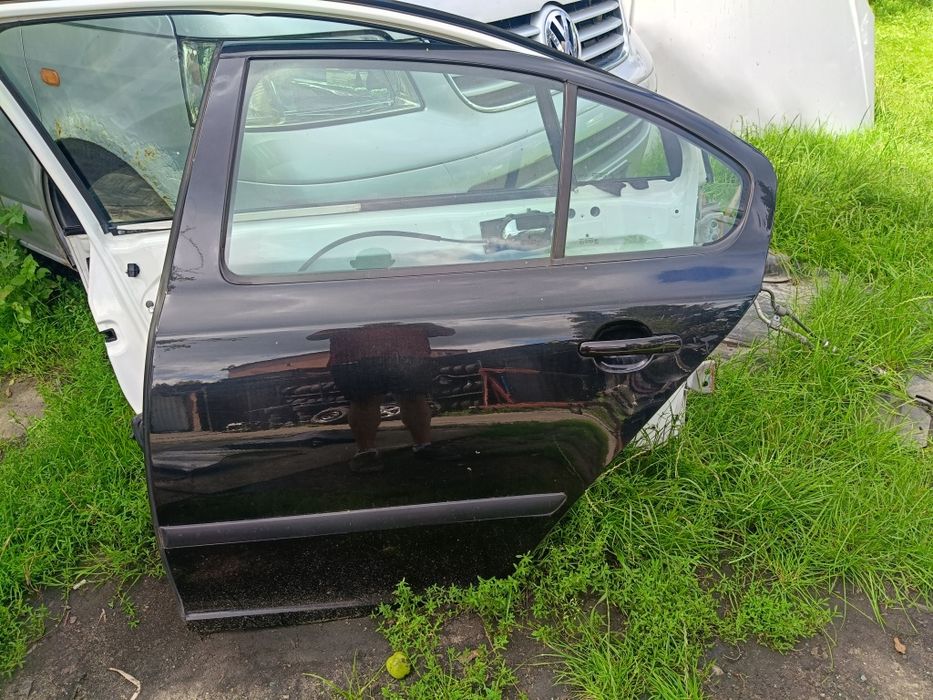 skoda octavia II liftback drzwi lewy tył 9910