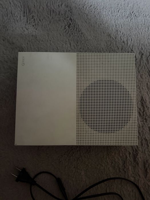 Xbox One S + gry