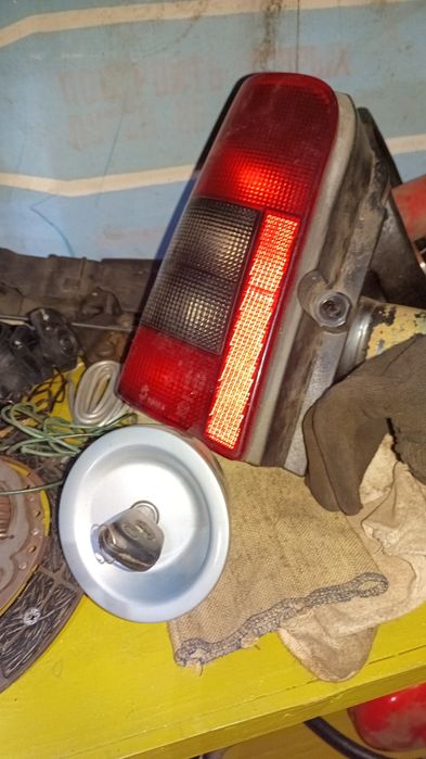 Кришка бензобака Пежо партнер