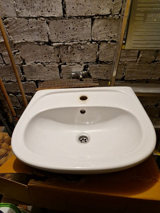 Umywalka cersanit 49x42