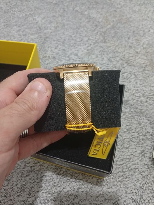 Relógio Invicta Pro Diver 49690 Dourado (NOVO com Plásticos)