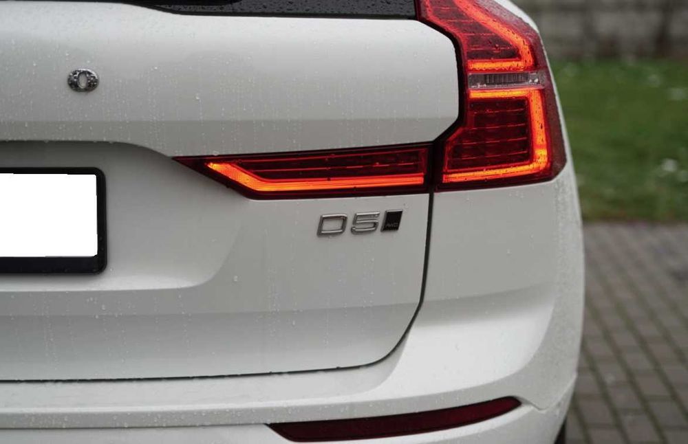 Volvo XC-60 2019 року