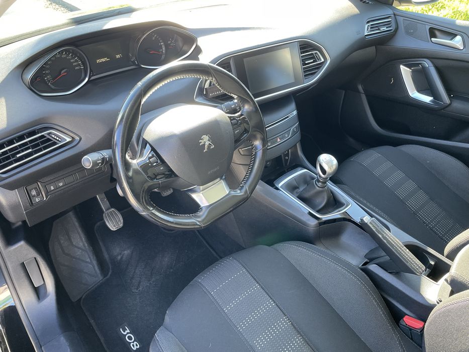 PEUGEOT 308 II SW 1.6 BlueHDi Diesel 120 cv / 88 kW