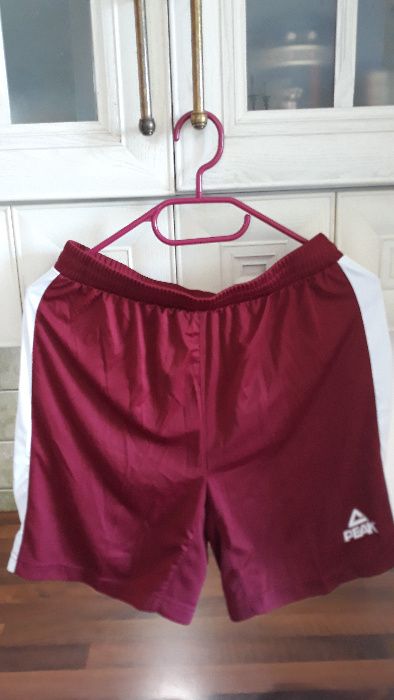 spodenki sportowe peak