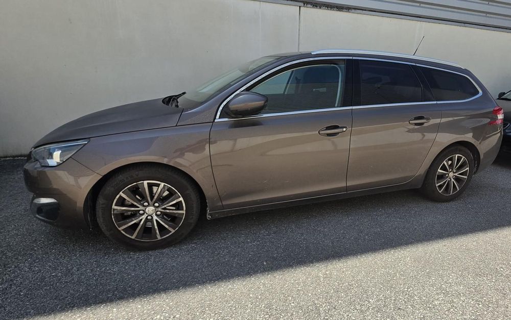 Peugeot 308 SW 2.0 BlueHdi  150cv – 2014