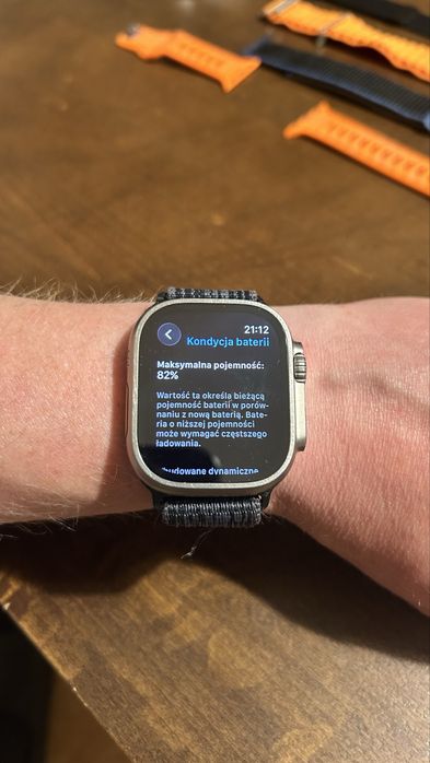 Apple Watch Ultra plus extra paski i ladowarka