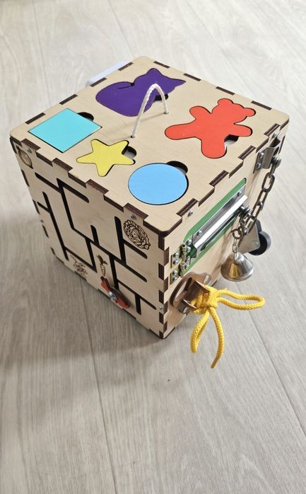 Іграшка дитяча Бізікуб