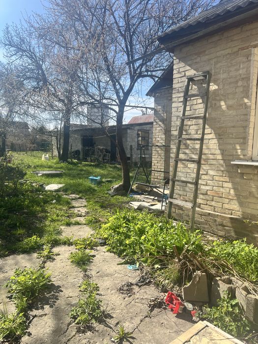 Нова Боярка вул.Королюка продаж пів будинку Газ 5 соток