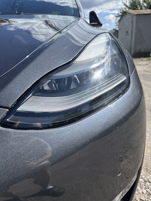 Фара tesla model Y/3