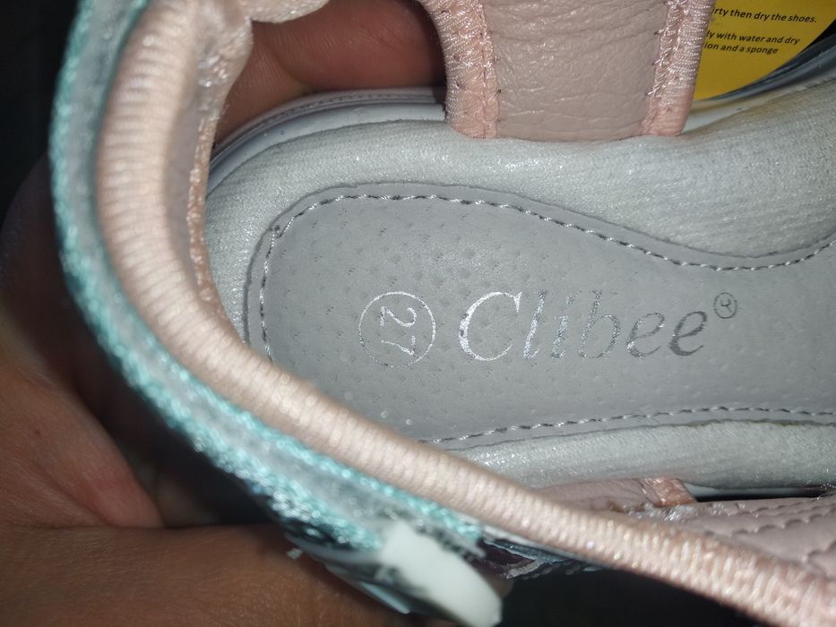 НОВЫЕ сандали, босоножки на девочку 27 Clibee